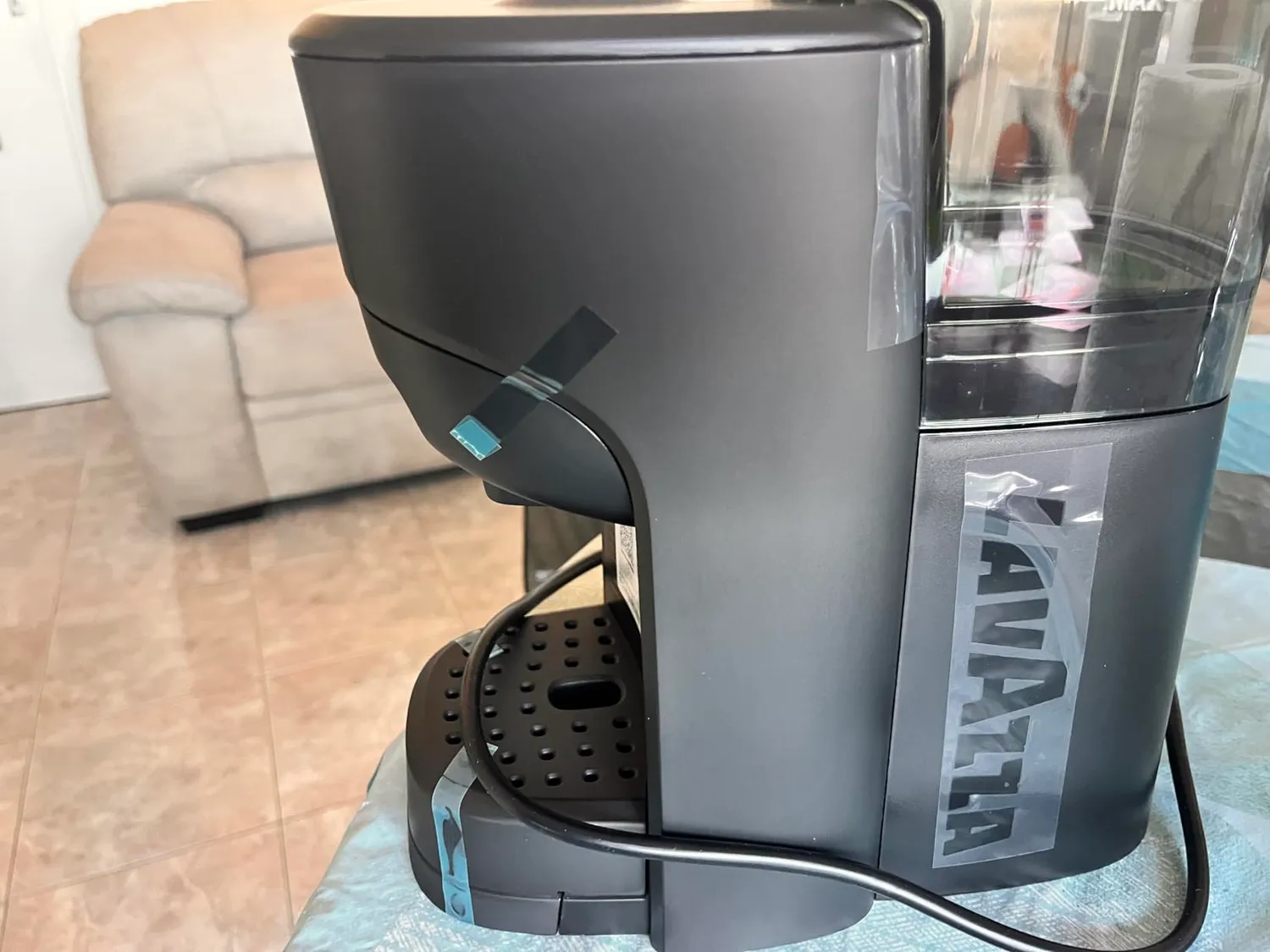 Lavazza A Modo Mio Tiny macchina rossa + 64 capsule Rossa