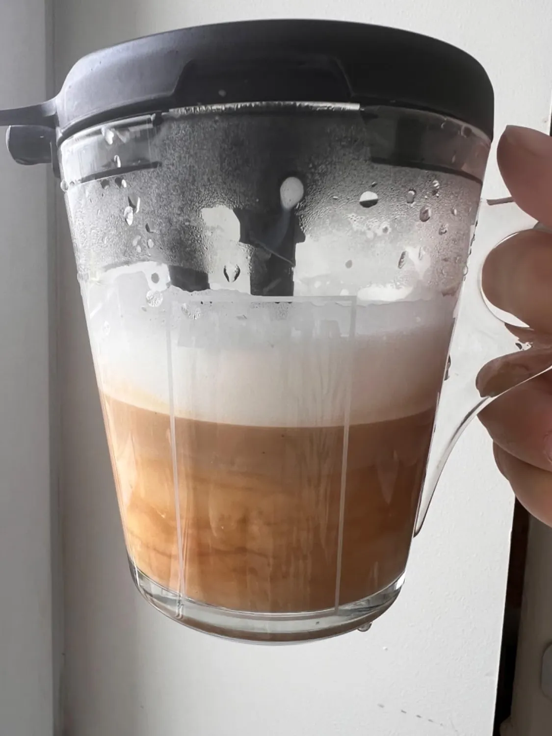 Lavazza A Modo Mio Deséa macchina caffè nera + 88 capsule