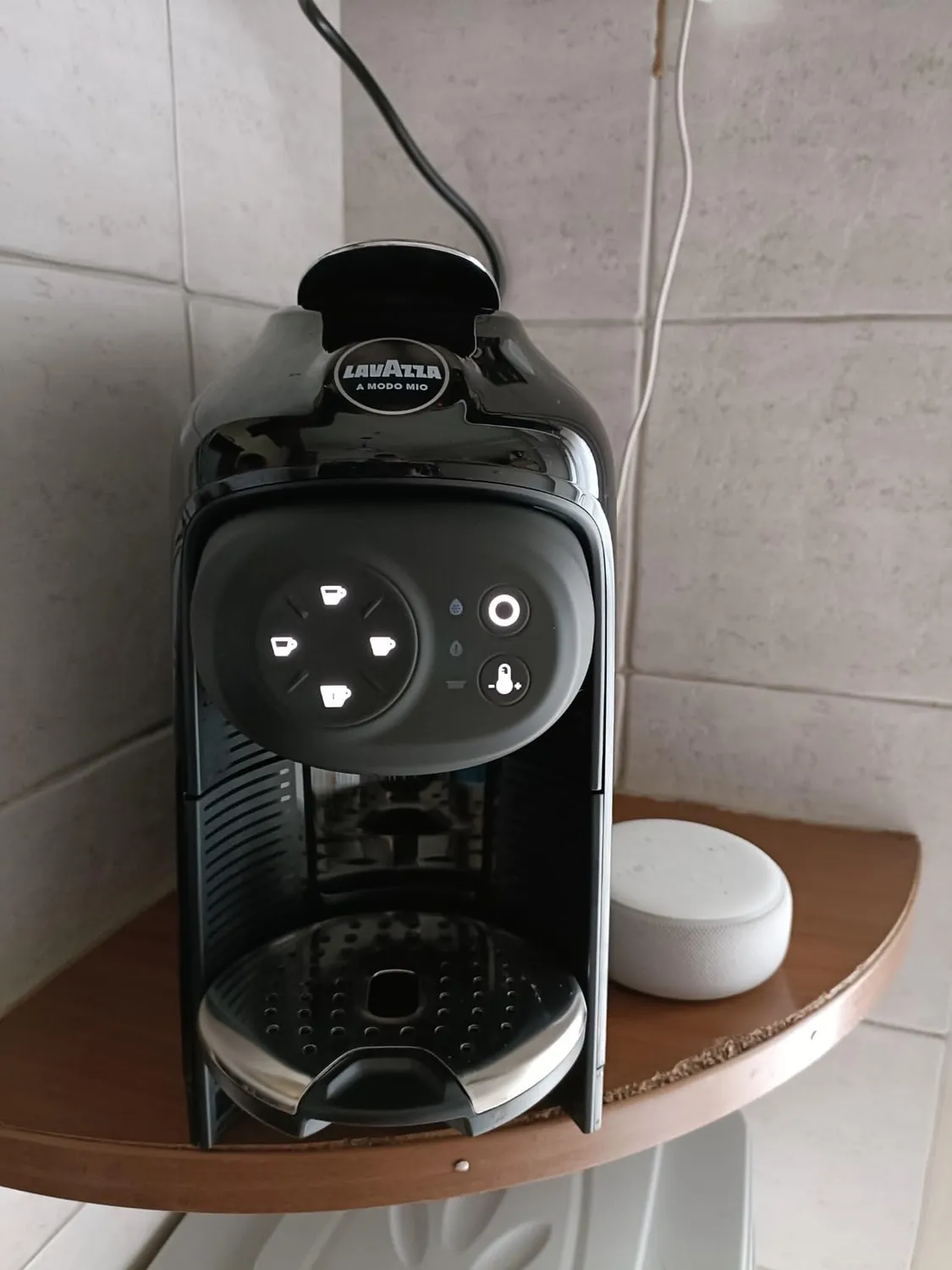 Lavazza A Modo Mio Idola macchina capsule nera touch