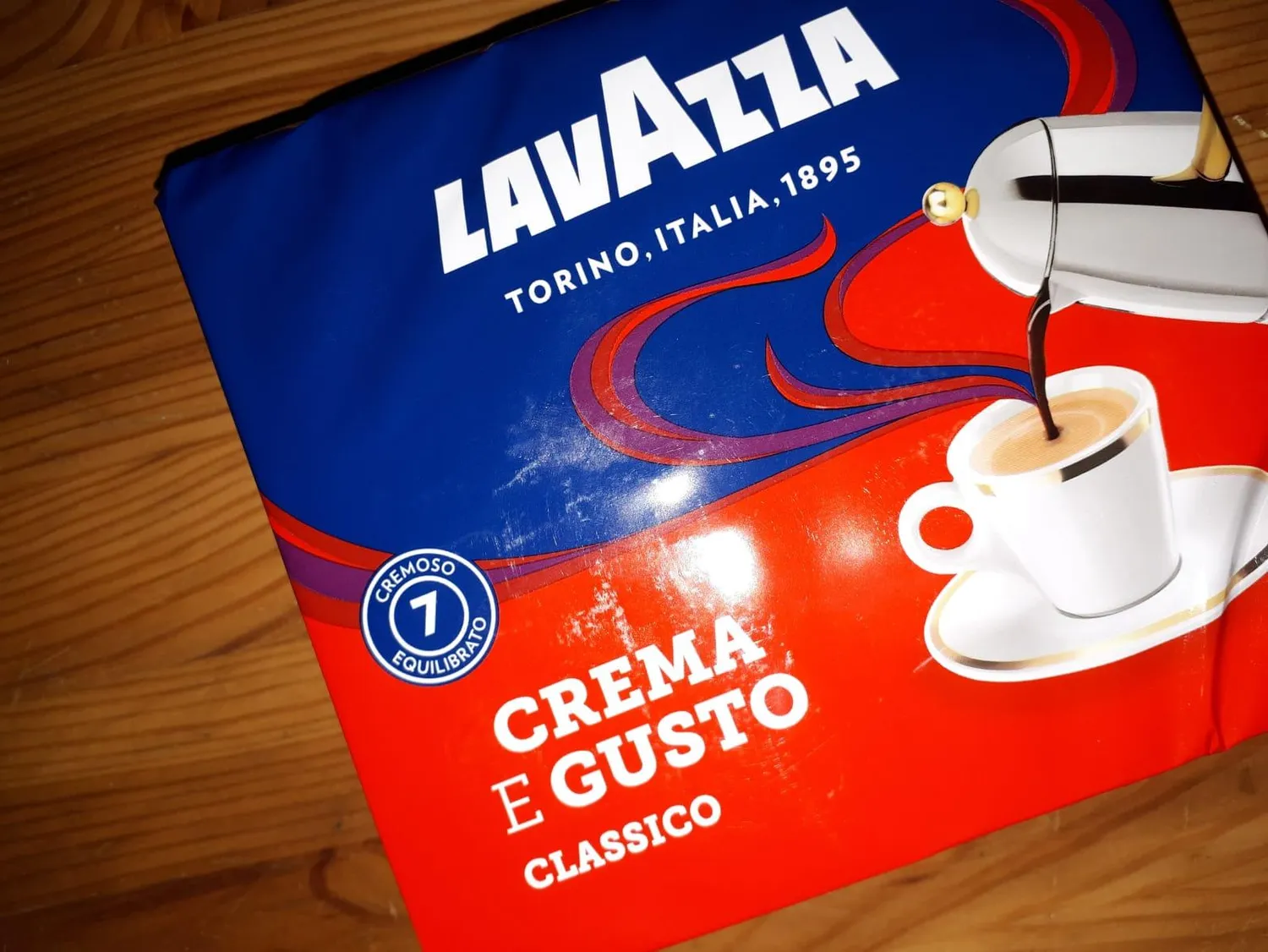 Lavazza Crema e Gusto Classico caffè macinato 500 g tostatura scura