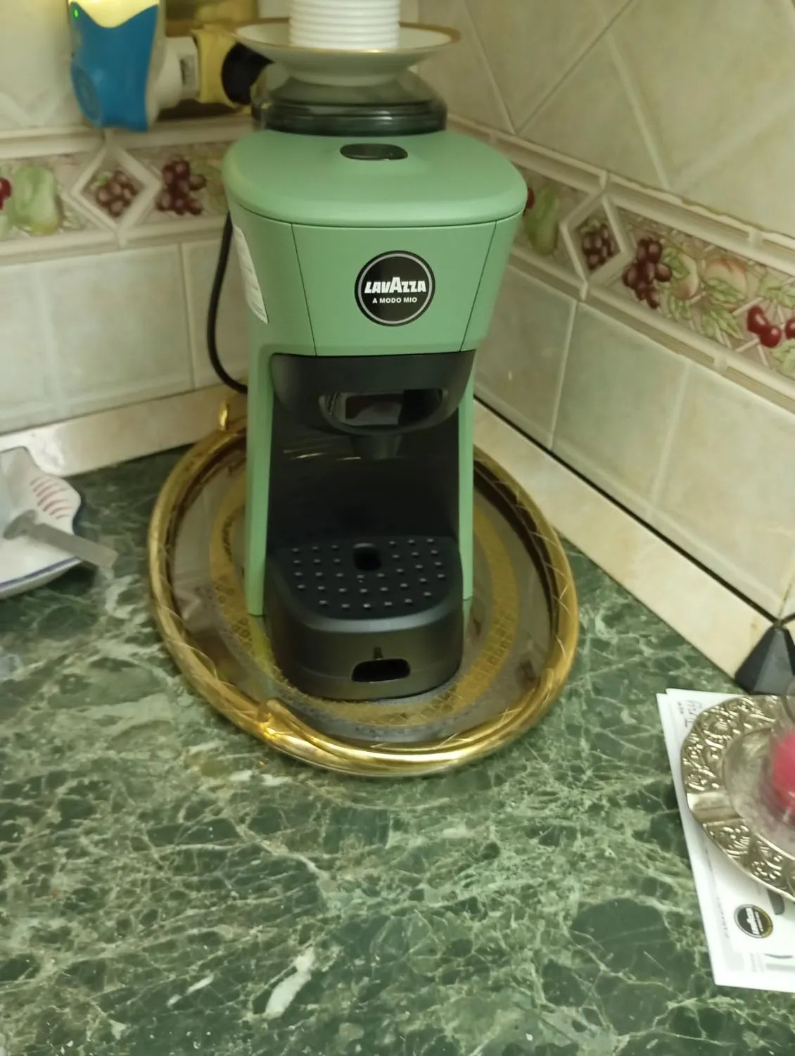 Lavazza A Modo Mio Tiny macchina rossa + 64 capsule Rossa
