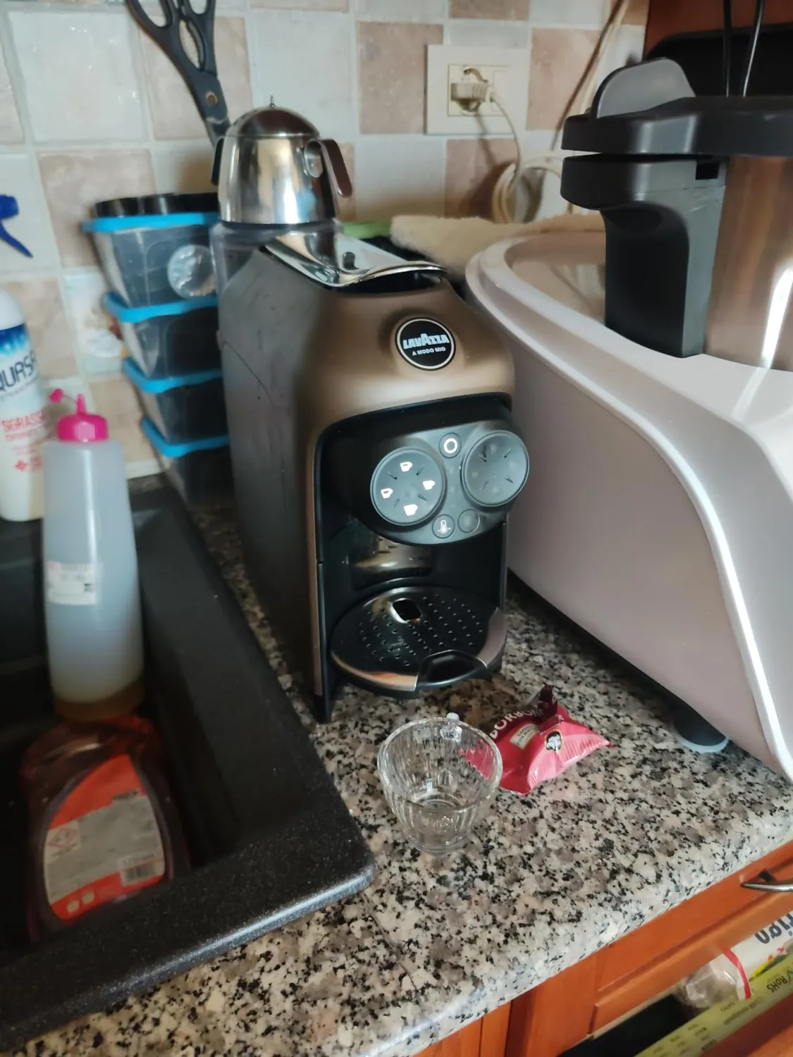 Lavazza A Modo Mio Deséa macchina caffè marrone one-touch