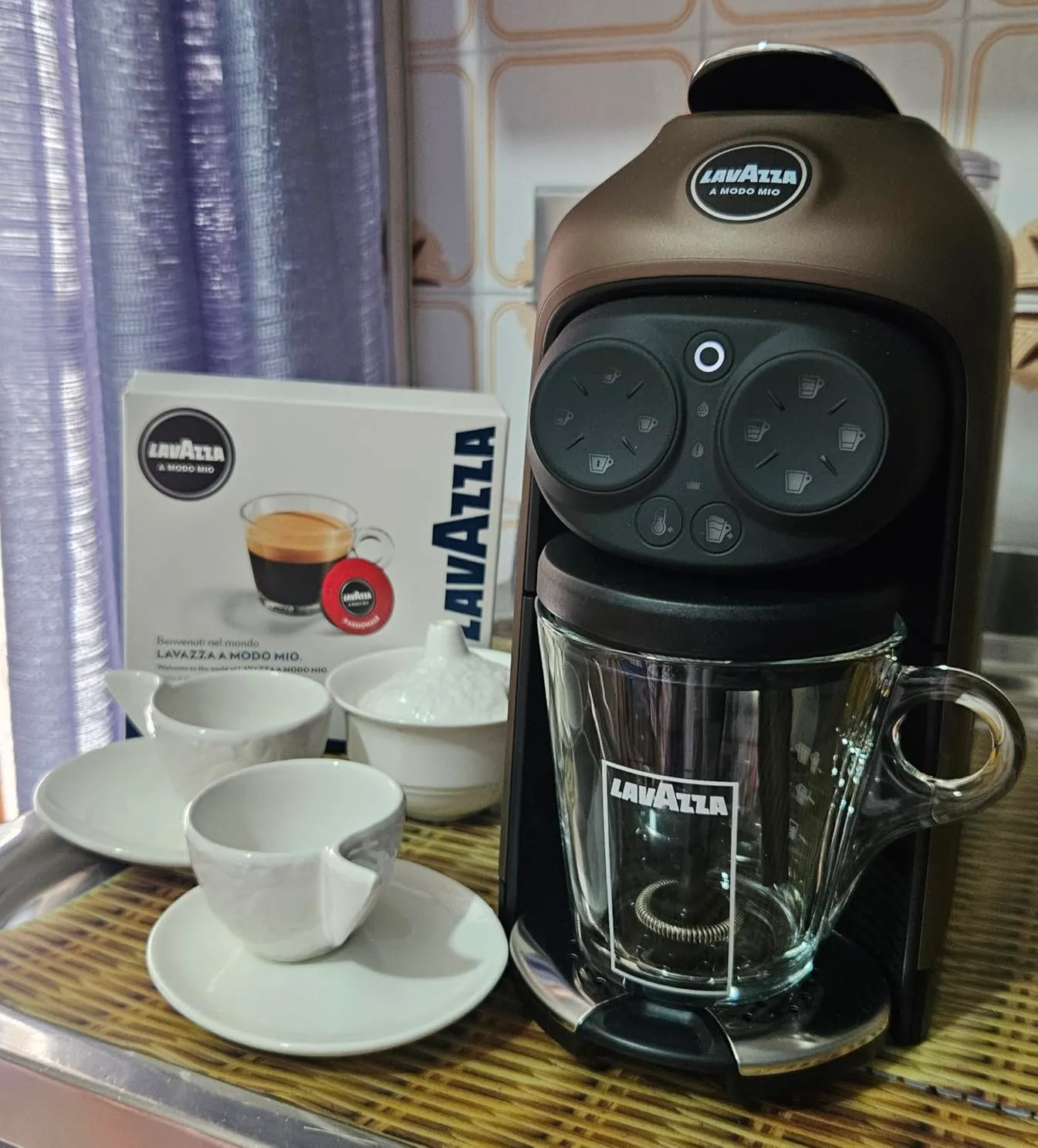 Lavazza A Modo Mio Deséa macchina caffè marrone one-touch