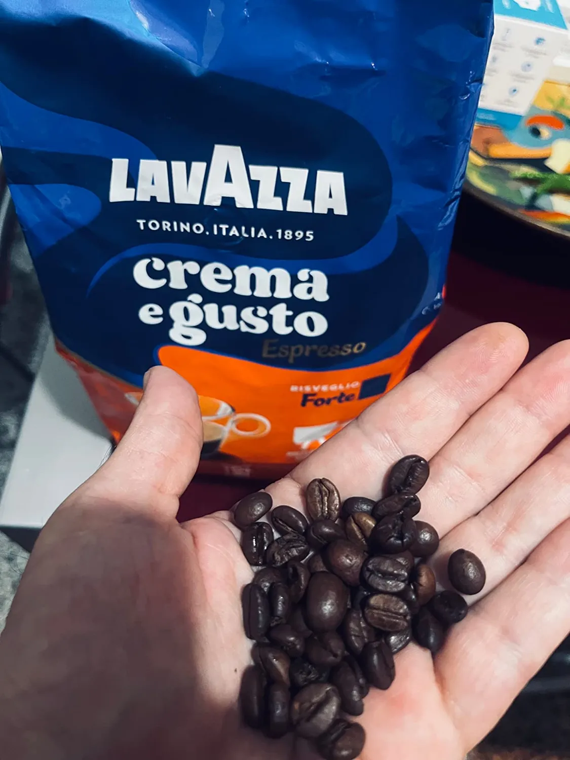 Lavazza Crema e Gusto Forte caffè in grani 1 kg tostatura scura