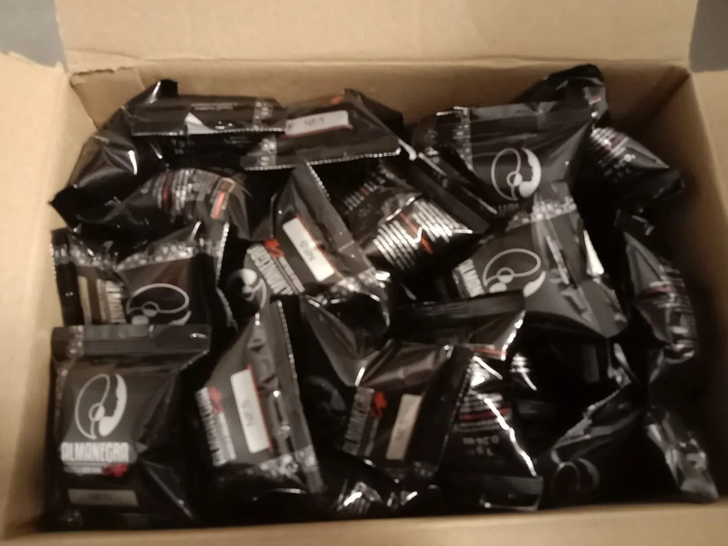 Almanegra Miscela Forte capsule Nespresso 100pz tostatura scura