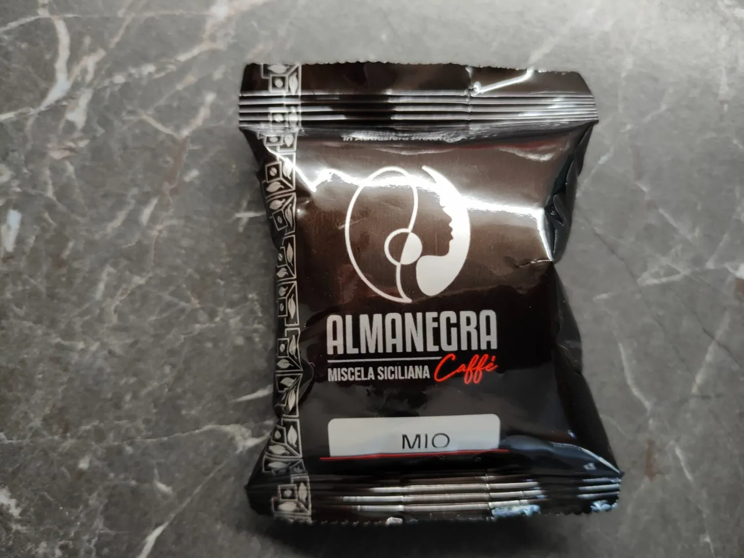 Almanegra Miscela Forte capsule A Modo Mio 100pz tostatura scura
