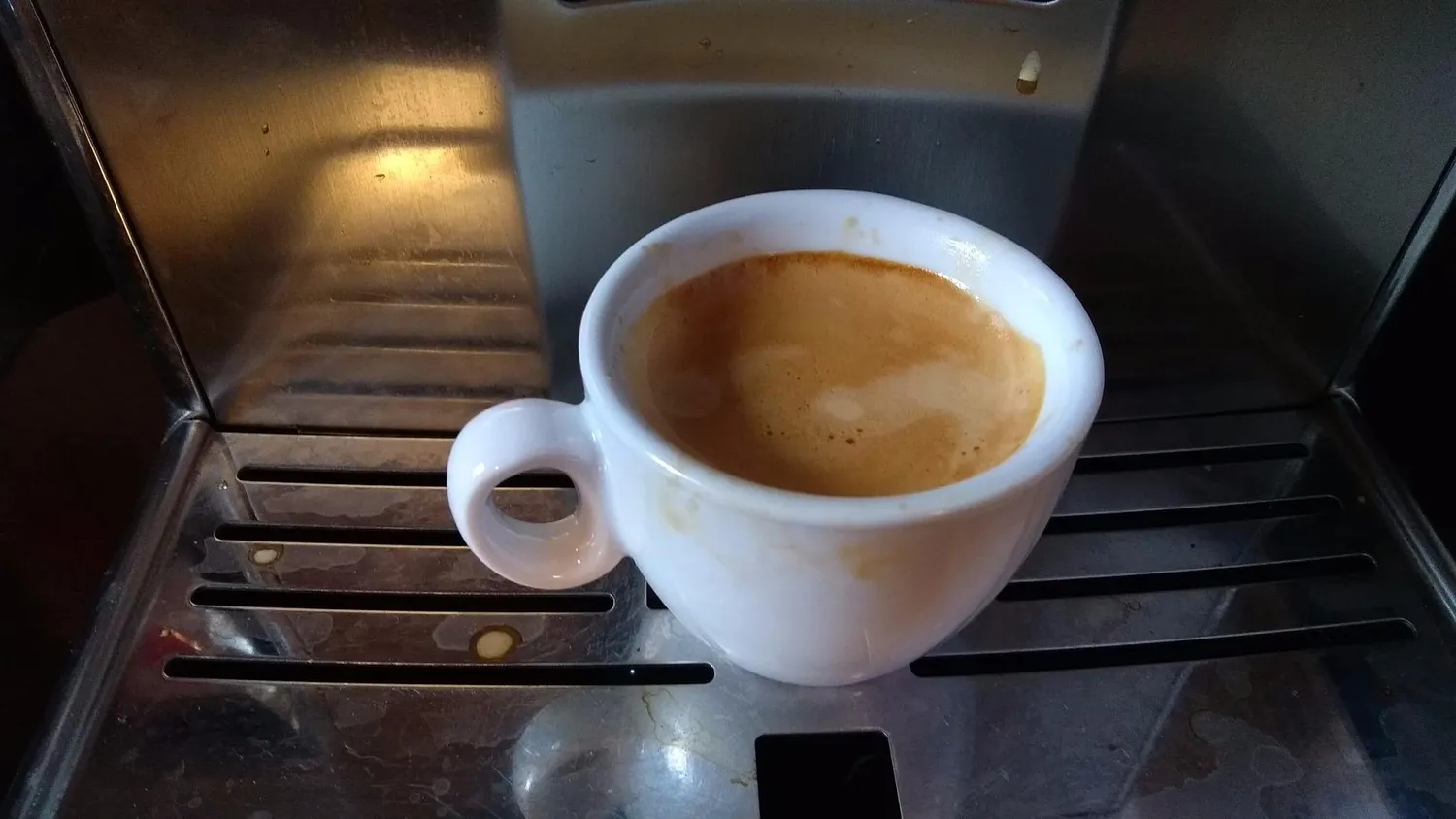 Caffè Motta Espresso Classico caffè in grani 1 kg tostatura forte